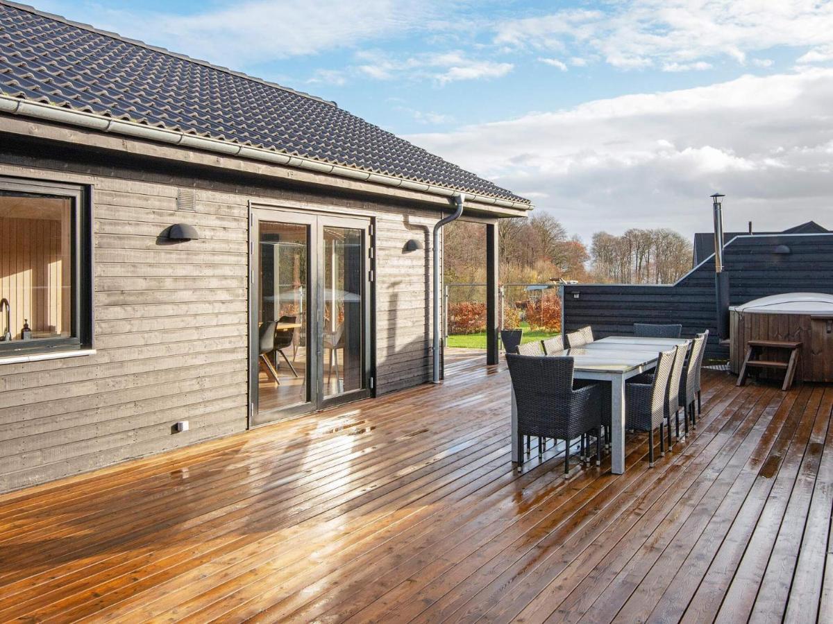 10 Person Holiday Home In Haderslev Extérieur photo